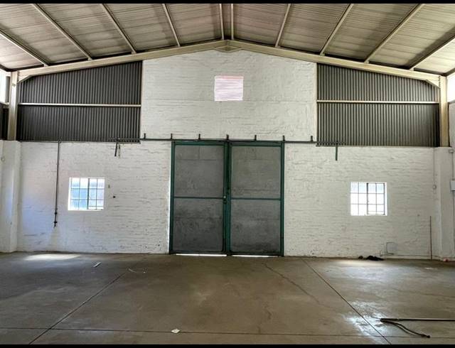 INDUSTRIAL PROPERTY TO RENT IN HENNOPSPARK